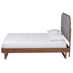 Letto a piattaforma King Roald in tessuto e legno, grigio/noce marrone