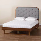Letto a piattaforma King Roald in tessuto e legno, grigio/noce marrone