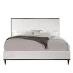 Letto matrimoniale 64,25" Carena, tessuto grigio chiaro, finitura bianco-marrone, testiera imbottita, struttura in legno, richiede box spring