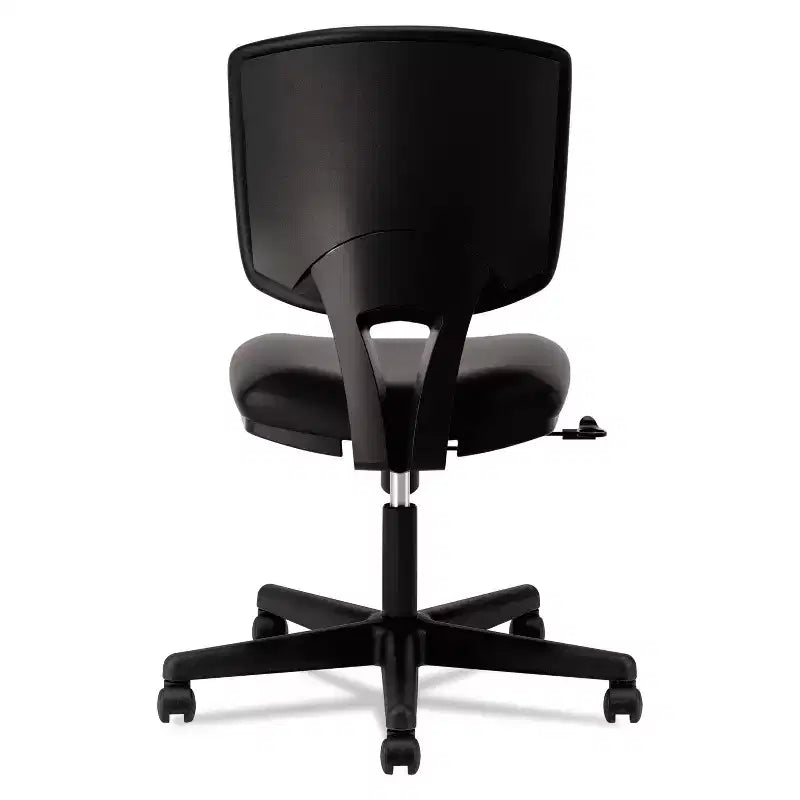 Sedia operativa in pelle serie Volt supporta fino a 113 kg, altezza seduta da 45,72 a 56,52 cm, nera
