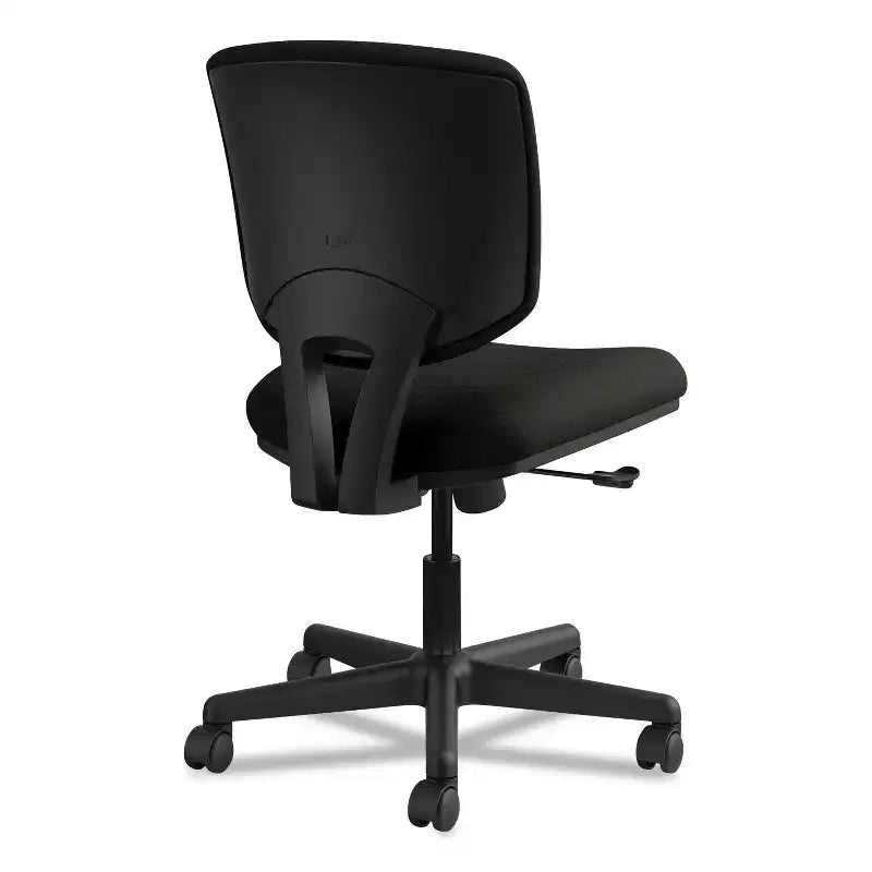 Sedia operativa in pelle serie Volt supporta fino a 113 kg, altezza seduta da 45,72 a 56,52 cm, nera