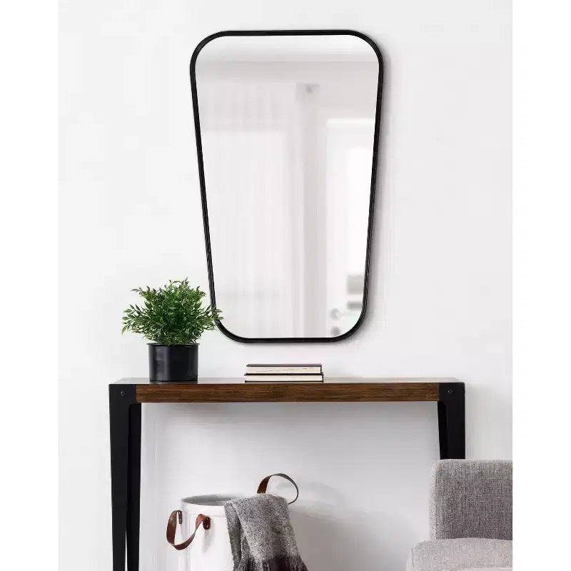 Specchio da parete Caskill a campana con cornice, All Things Decor